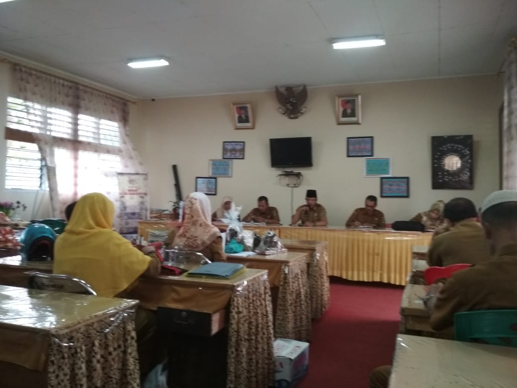 RAPAT DINAS PERDANA TAHUN PELAJARAN 2019-2020 SMA NEGERI 1 BATUSANGKAR