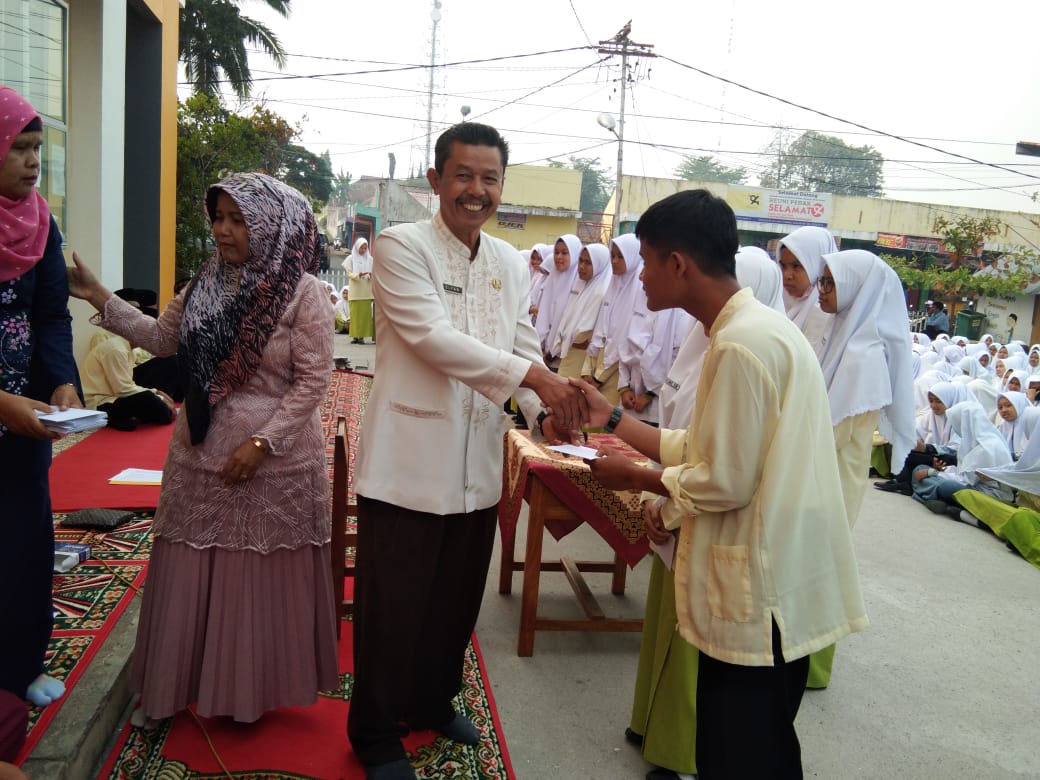 PERINGATAN 1 MUHARRAM 1441 H DI SMA 1 BATUSANGKAR PERINGATAN 1 MUHARRAM 1441 H DI SMA 1 BATUSANGKAR