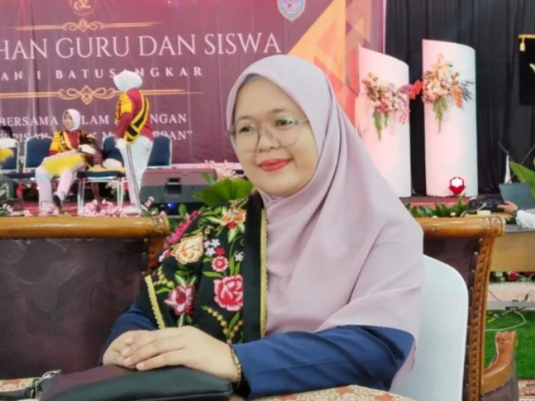 Kefektifan Metode RIASEC dalam Membantu Siswa SMA Memantapkan Pilihan Karir Lanjutan Kefektifan Metode RIASEC dalam Membantu Siswa SMA Memantapkan Pilihan Karir Lanjutan